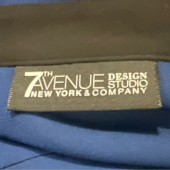 NWT Royal Blue & Black Long Sleeve Blouse! - Picture 13 of 16